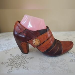 L' Artiste Spring Step Wonderous Heels Leather Western Brown Boho Sz 40